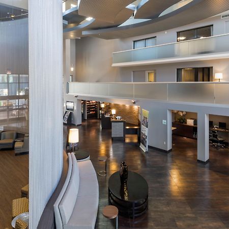 Holiday Inn And Suites Phoenix Airport North By Ihg Ngoại thất bức ảnh