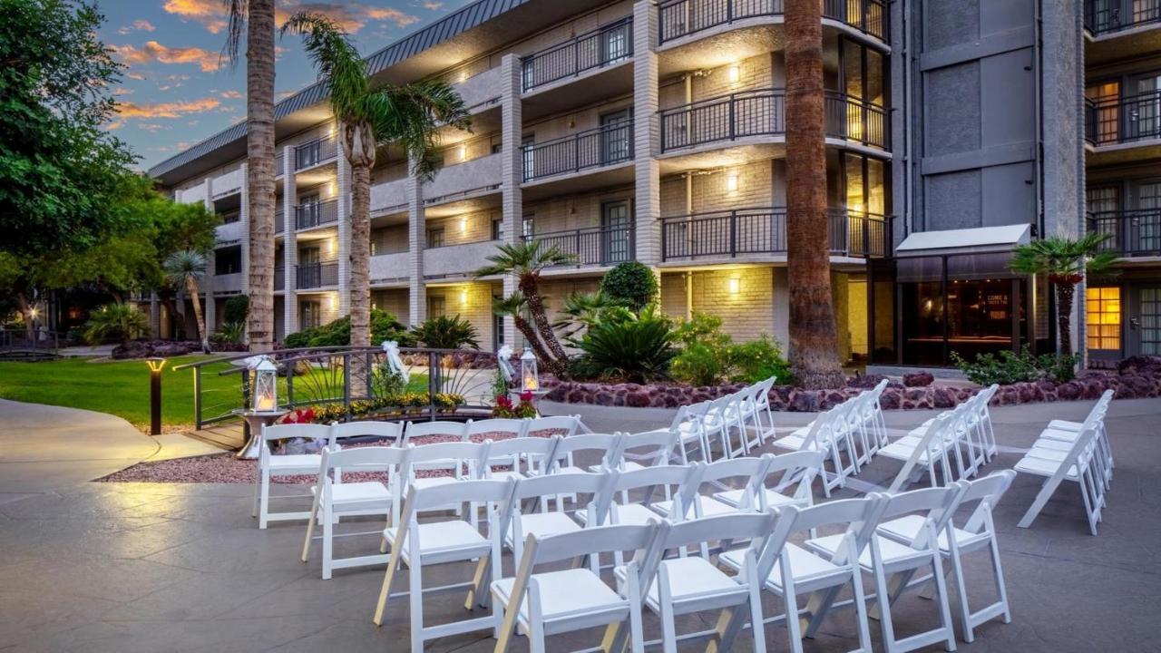 Holiday Inn And Suites Phoenix Airport North By Ihg Ngoại thất bức ảnh
