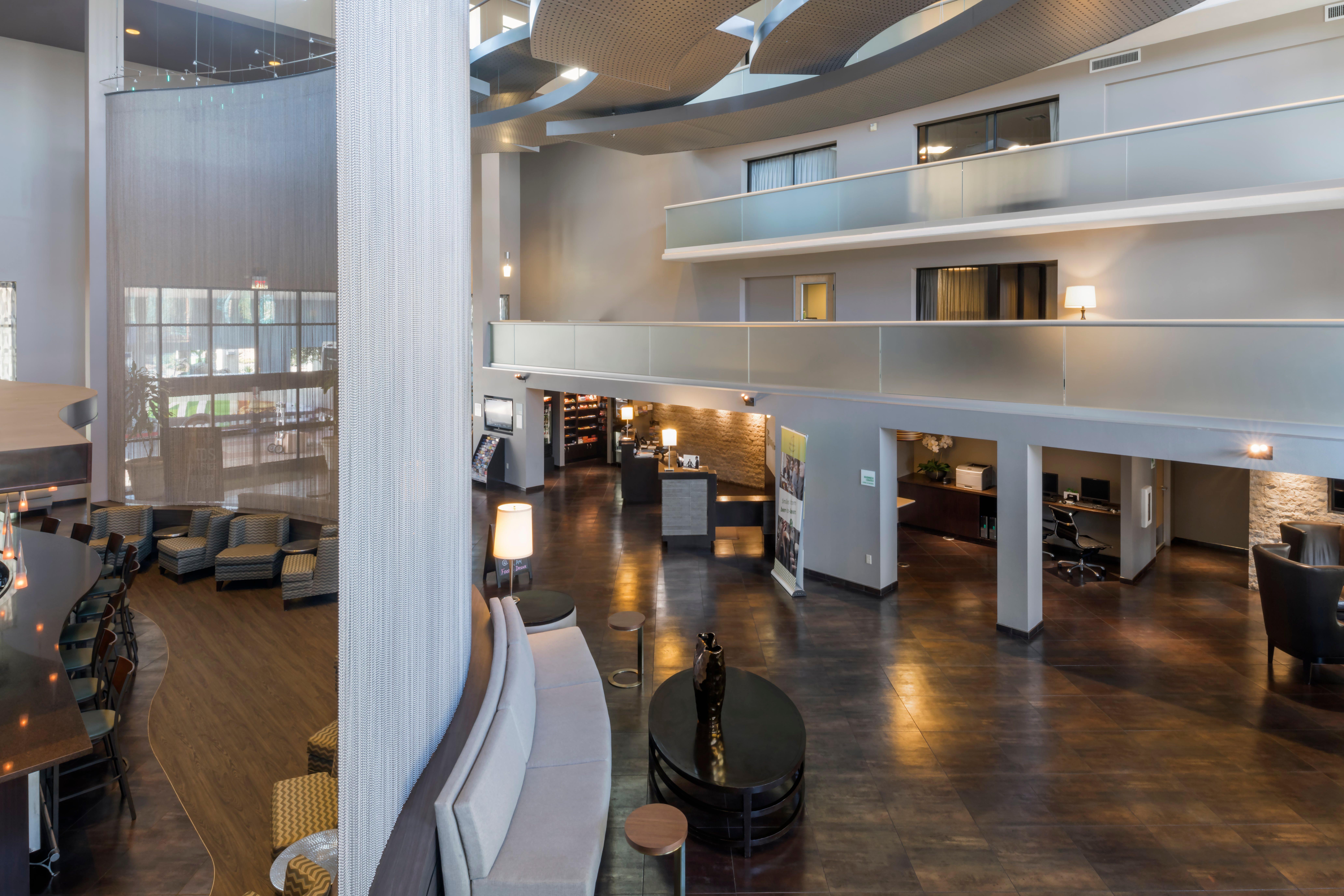 Holiday Inn And Suites Phoenix Airport North By Ihg Ngoại thất bức ảnh