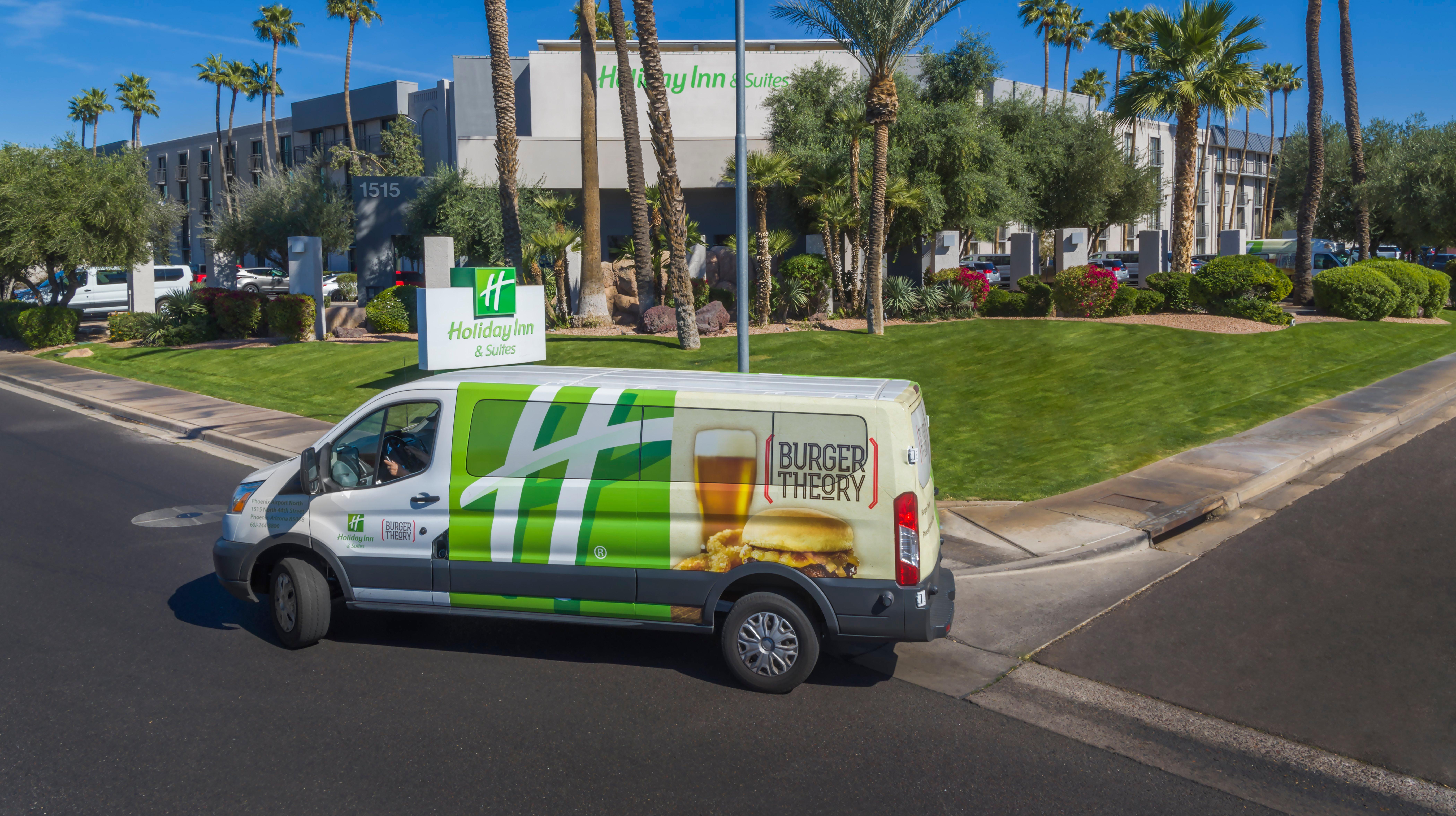 Holiday Inn And Suites Phoenix Airport North By Ihg Ngoại thất bức ảnh