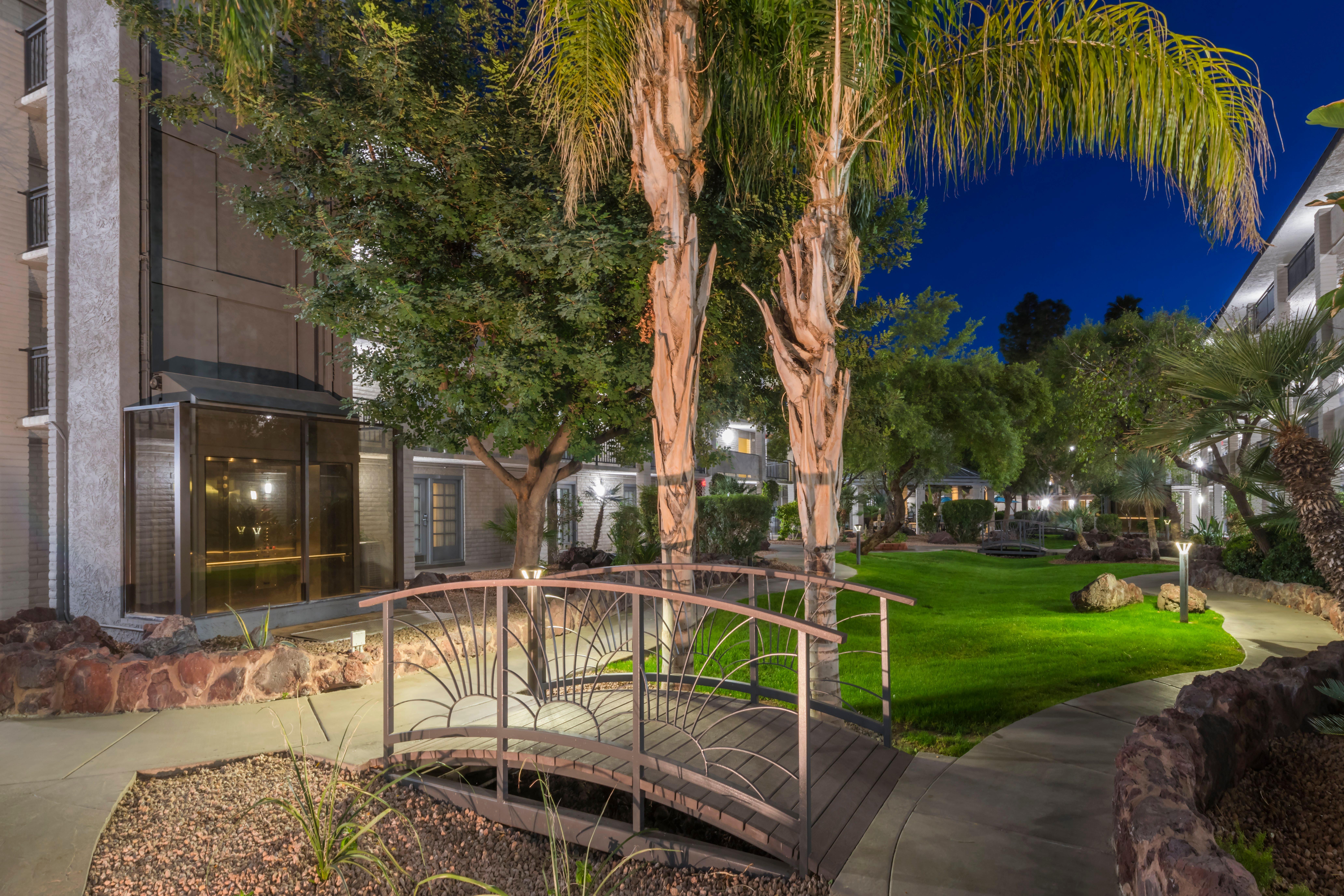 Holiday Inn And Suites Phoenix Airport North By Ihg Ngoại thất bức ảnh