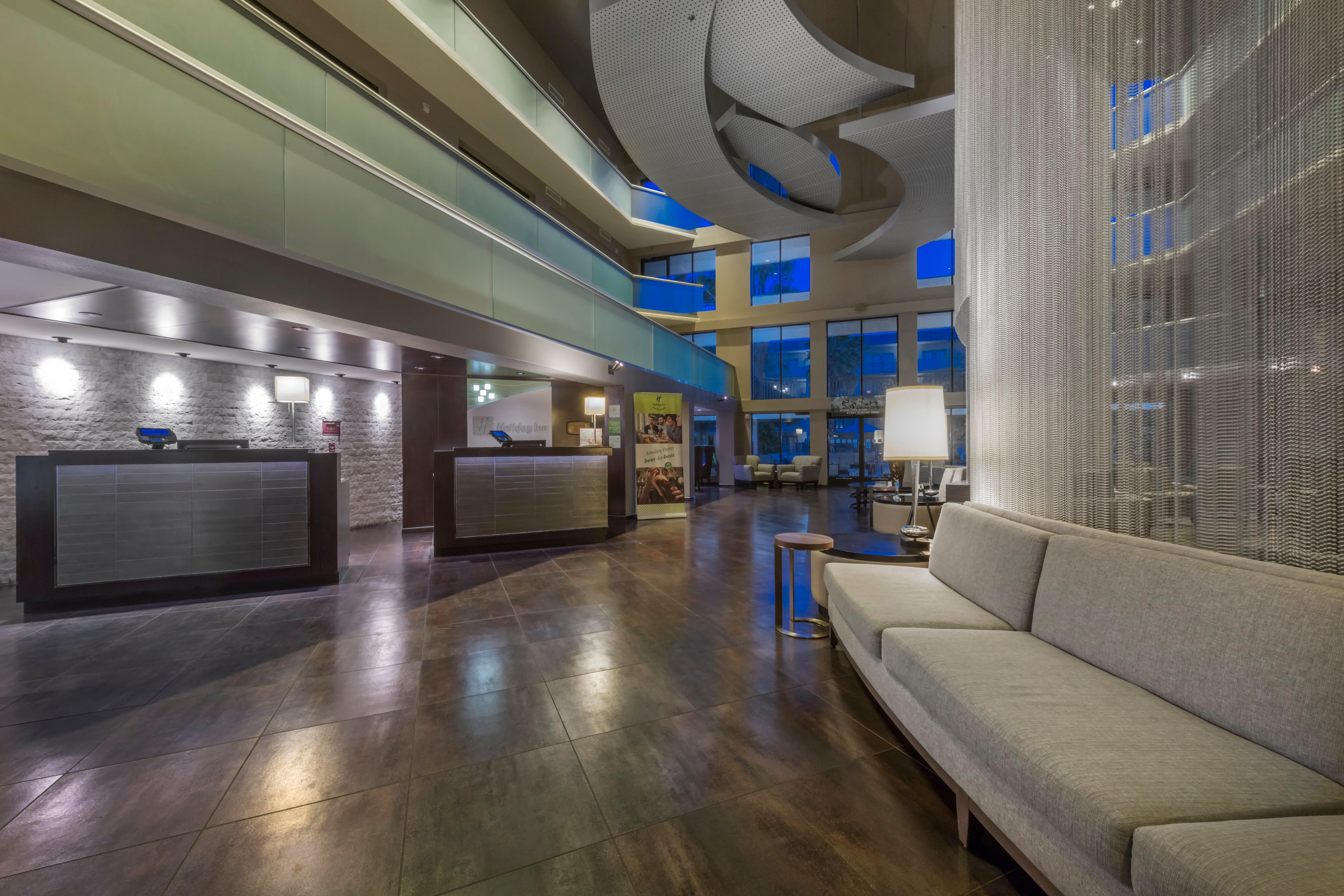 Holiday Inn And Suites Phoenix Airport North By Ihg Ngoại thất bức ảnh