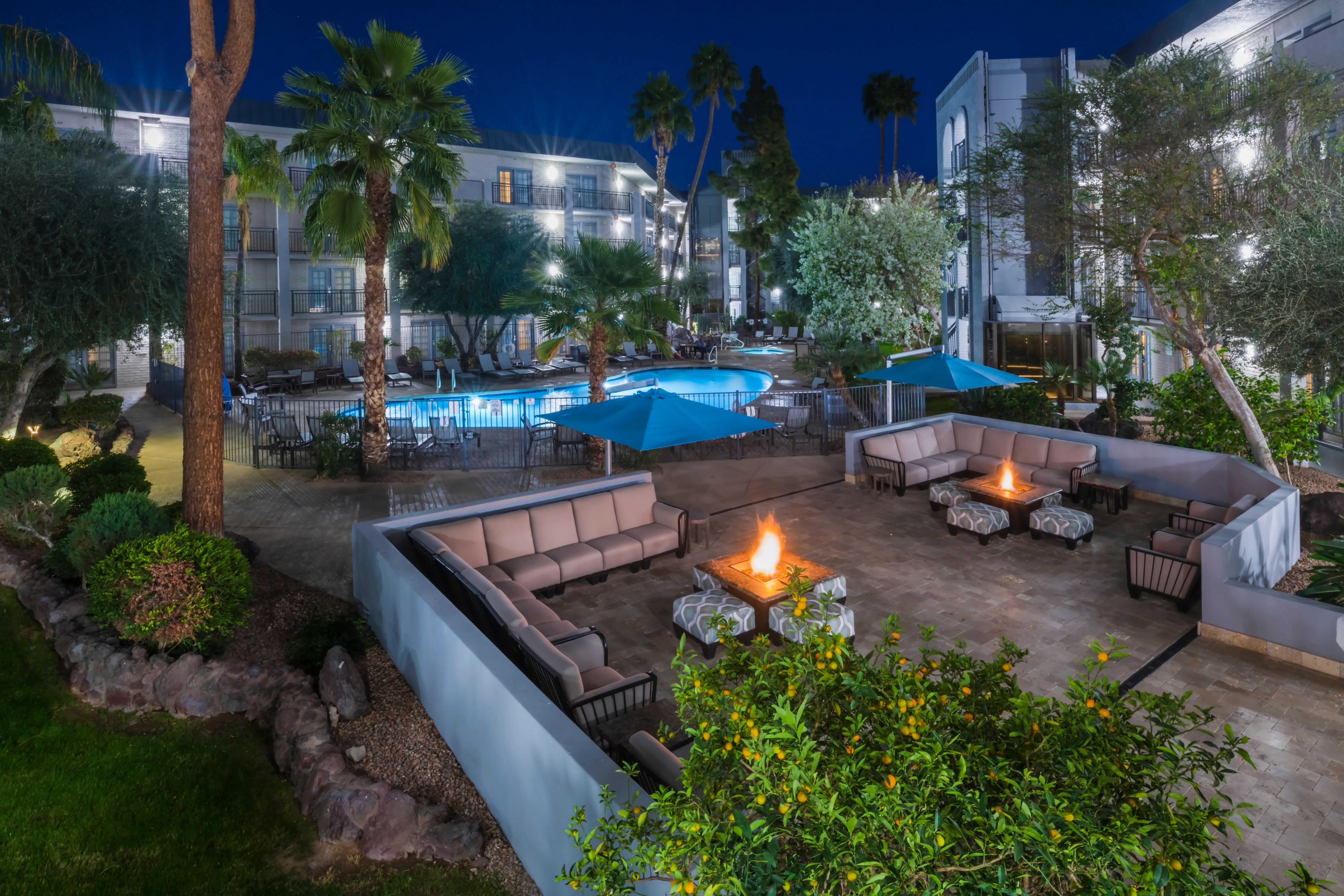 Holiday Inn And Suites Phoenix Airport North By Ihg Ngoại thất bức ảnh